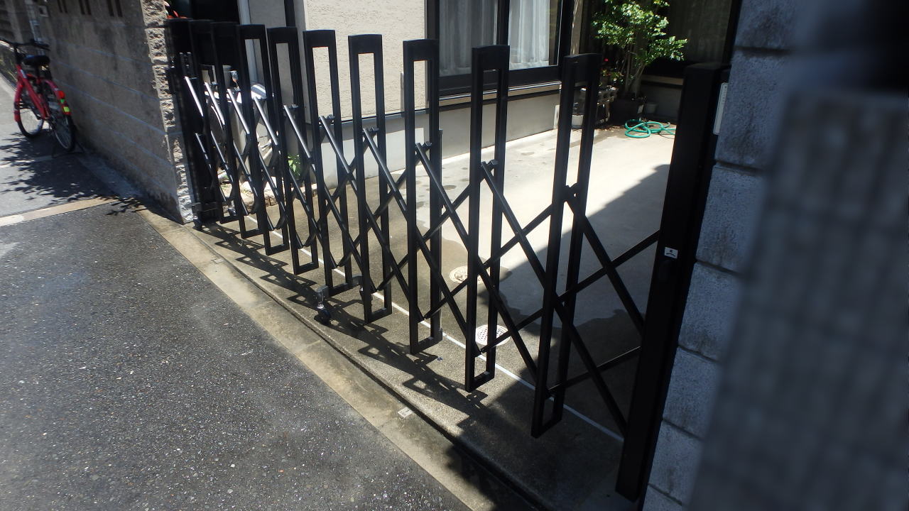 大阪府高槻市 アルシャインII L型Aタイプ/ブラック(LIXIL)