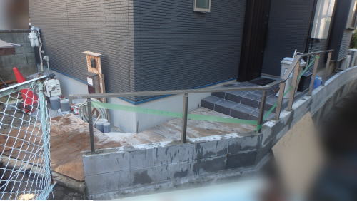 大阪高槻新築外構 手すり設置