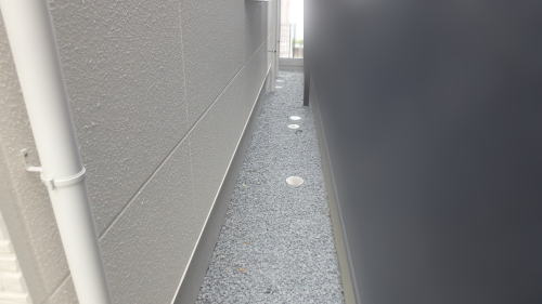 大阪茨木 建物周囲 防草工事