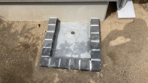 大阪高槻 建物周囲 防草シート ザバーン