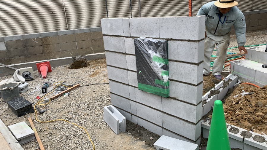 大阪高槻 門柱ブロック積み コンボ ミドルタイプ(パナソニック)