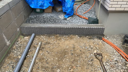 大阪高槻 ガレージ土留め 化粧ブロック積み