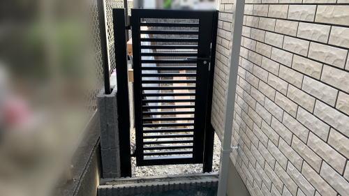 大阪高槻 お庭 フ門扉設置 門扉AB YR3型06-12/ブラック PA錠(LIXIL)