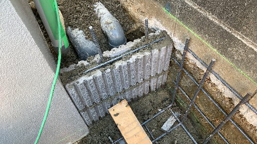 大阪枚方市 隣地境界沿いブロック積み