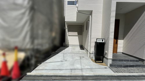 大阪茨木 新築外構 ガレージ