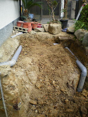 排水パイプの移動