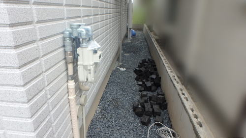 大阪豊中 建物周囲砕石敷き