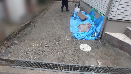 大阪府高槻市M様邸 新築外構工事 ガレージすきとり