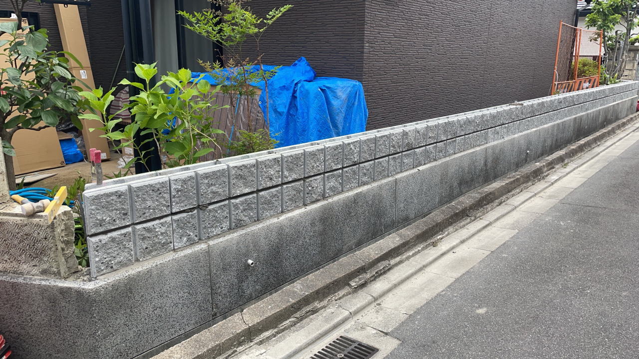 大阪高槻 北西側 ブロック横筋入れ