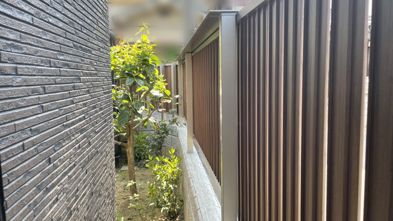 大阪高槻 北側 キャットウォーク設置 三協アルミ 汎用アングル50×150/アーバングレー