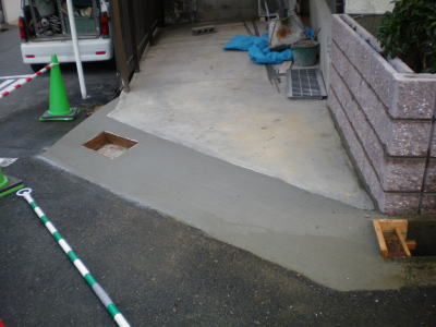 �R���N���[�g�ŐݍH��